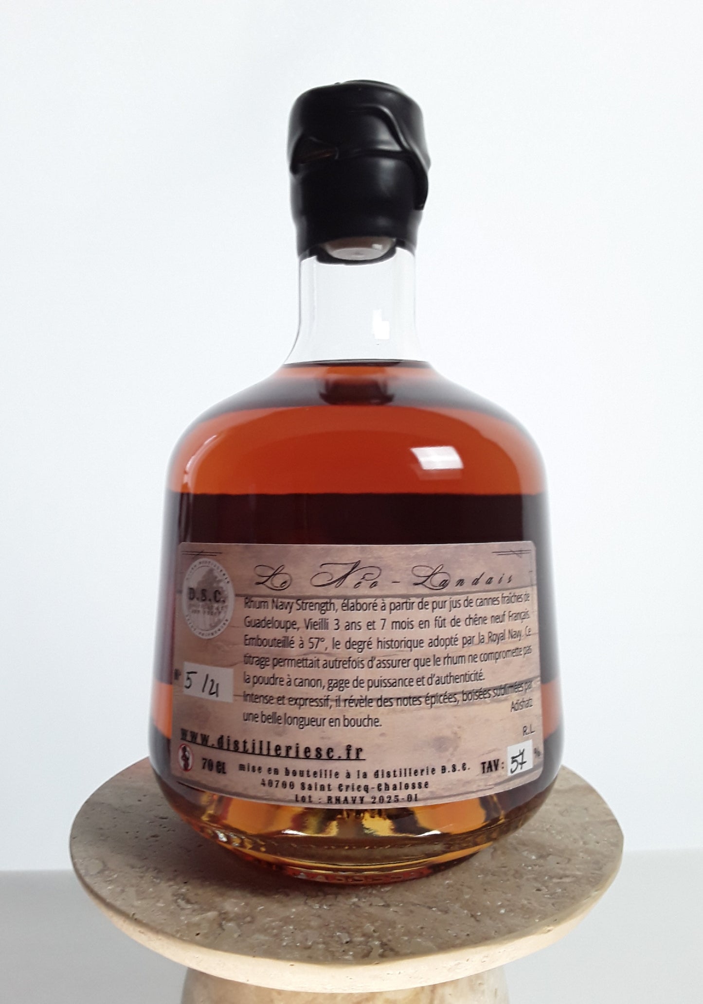 Rhum VO de Guadeloupe - Version Navy 57° - Néo Landais - Pur jus de canne frais