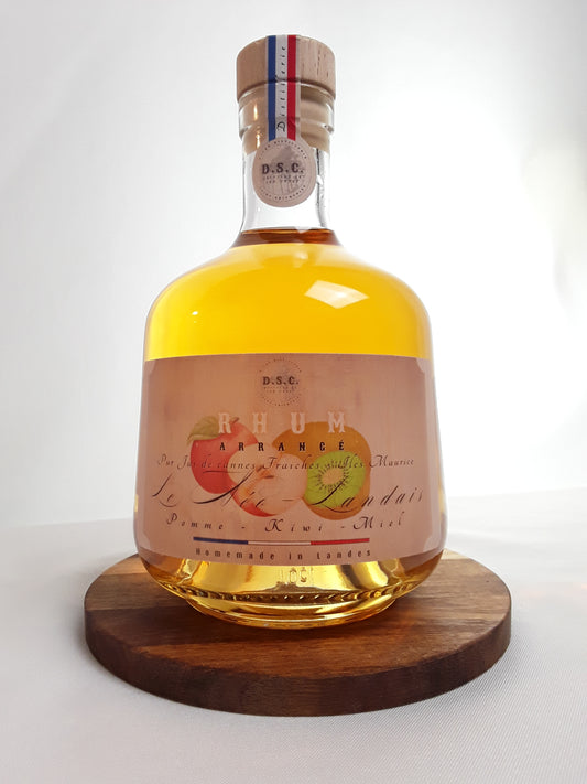 Rhum arrangé pur jus de canne frais Pomme, kiwi et miel des montagnes - Recette artisanale - Néo Landais.