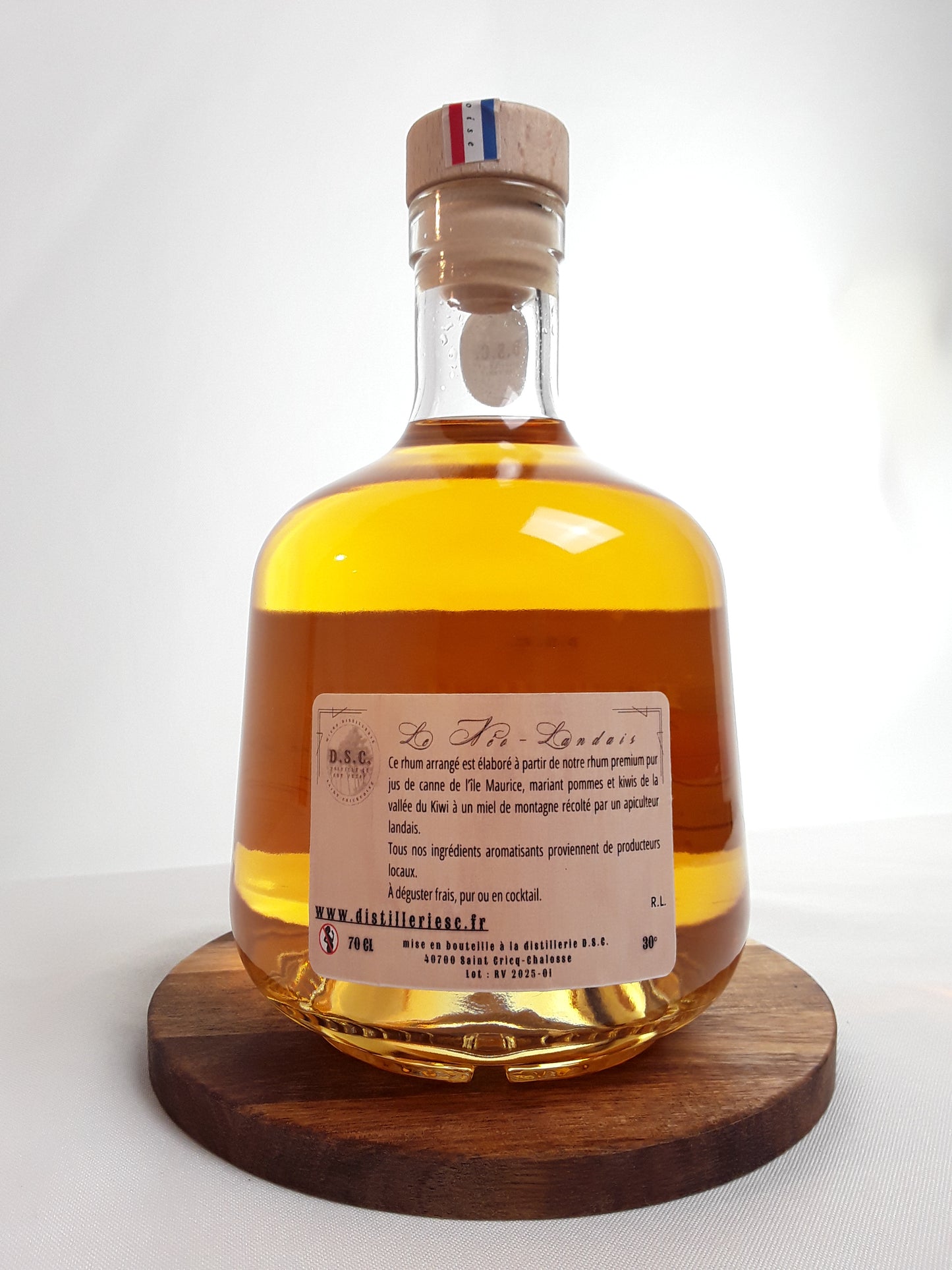 Rhum arrangé pur jus de canne frais Pomme, kiwi et miel des montagnes - Recette artisanale - Néo Landais.